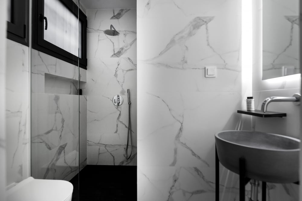 Elysan Urban Stays