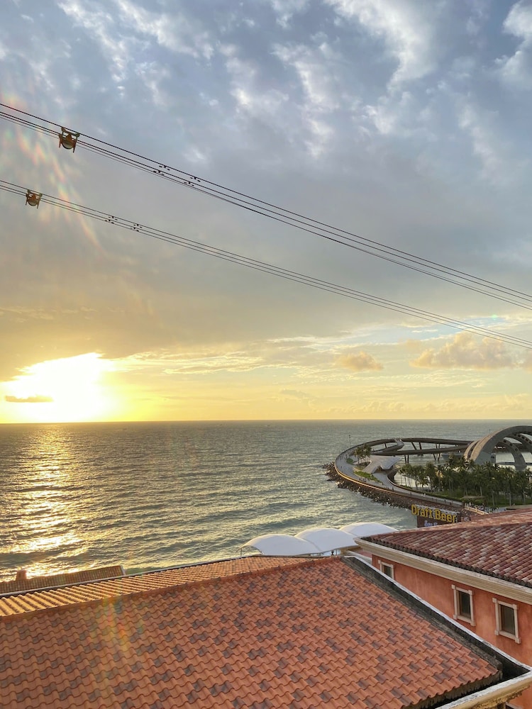 Tramonto Phu Quoc Hotel