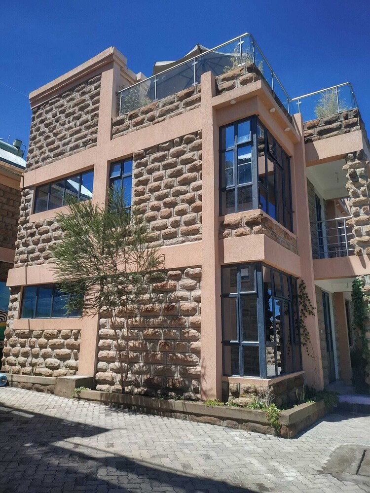 Lux Suites Samora Villas Athiriver
