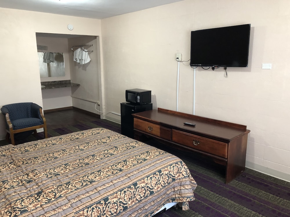 Town Motel