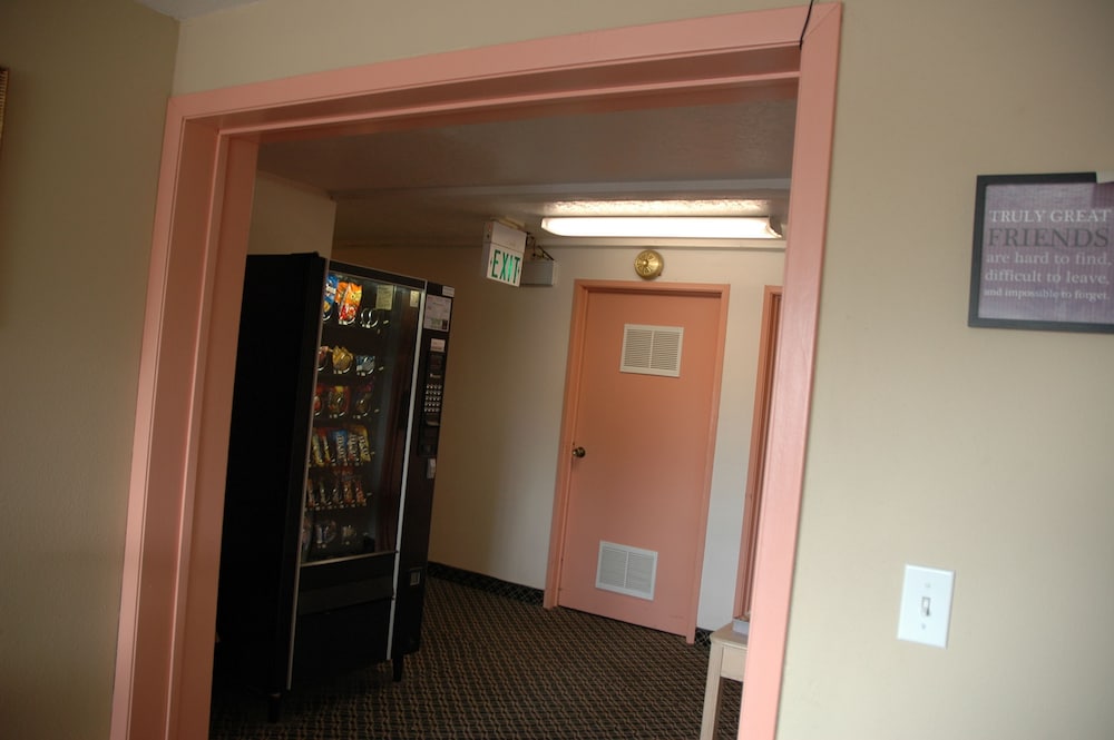 Budget Motel