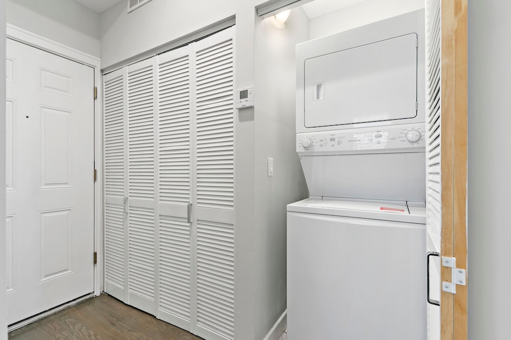 3BR Complete and Spacious - Div 301 rep - Image 3