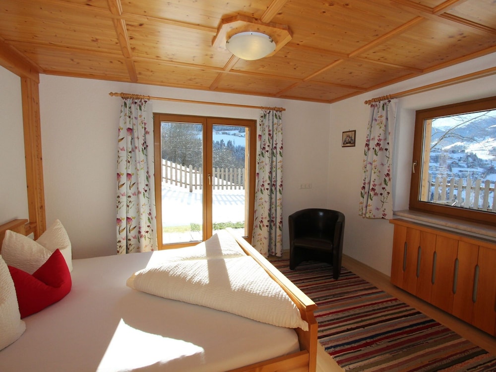 Chalet in Zell am Ziller Near Ski Lift view 3