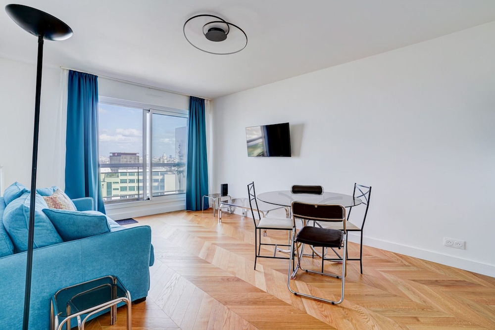Montparnasse View Nice 1 Bedroom in Montparnasse