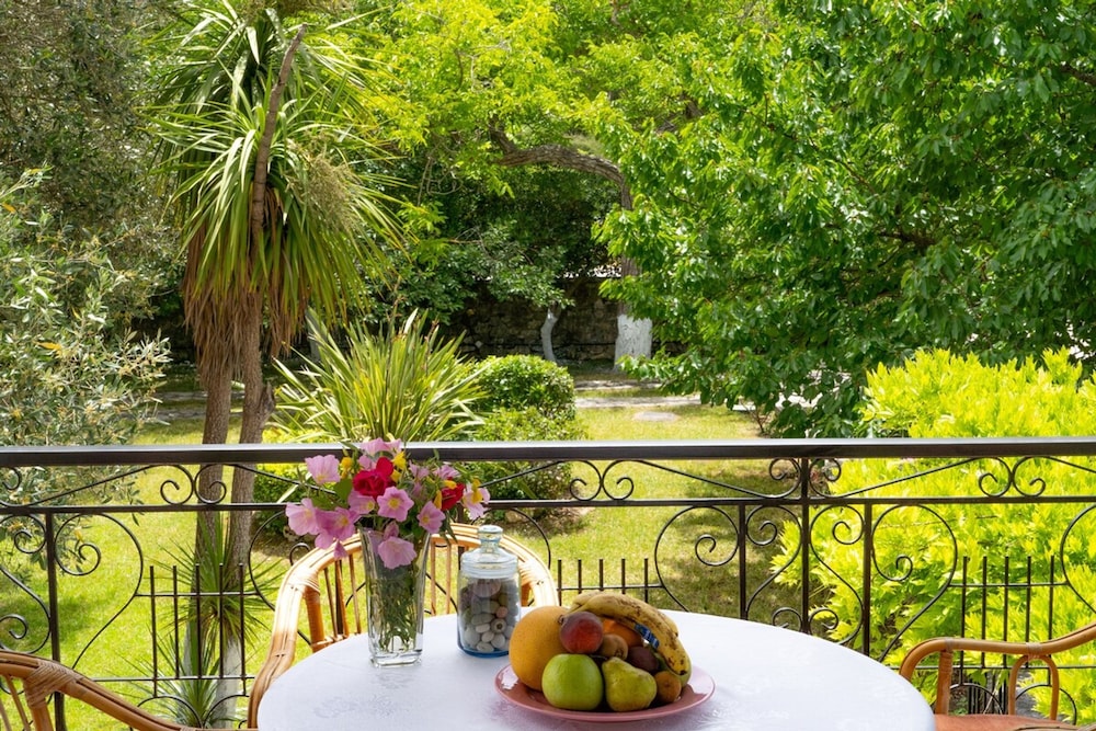 Aspro Stone Mansion in the Best Area of Lefkada