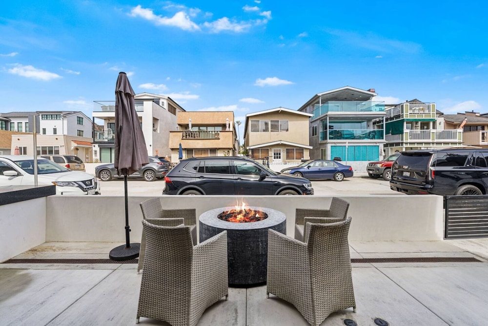 3BR w Hot Tub 3 Homes in From Sand Ocean Views