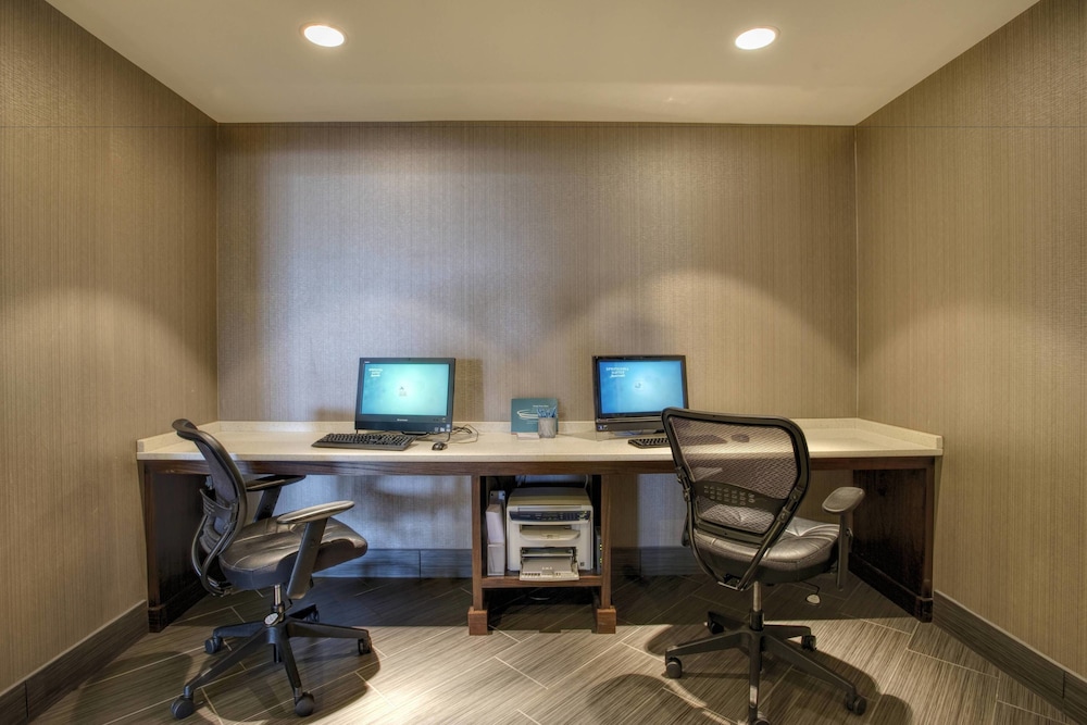 Lawrence Vacations - Springhill Suites by Marriott Lawrence - Property Image 27