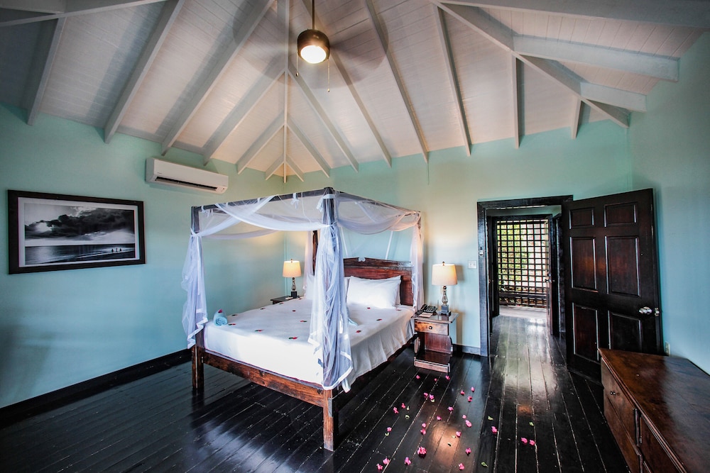 COCOS Hotel - Adults Only - Caters to Couples - All Inclusive - Property Image 11