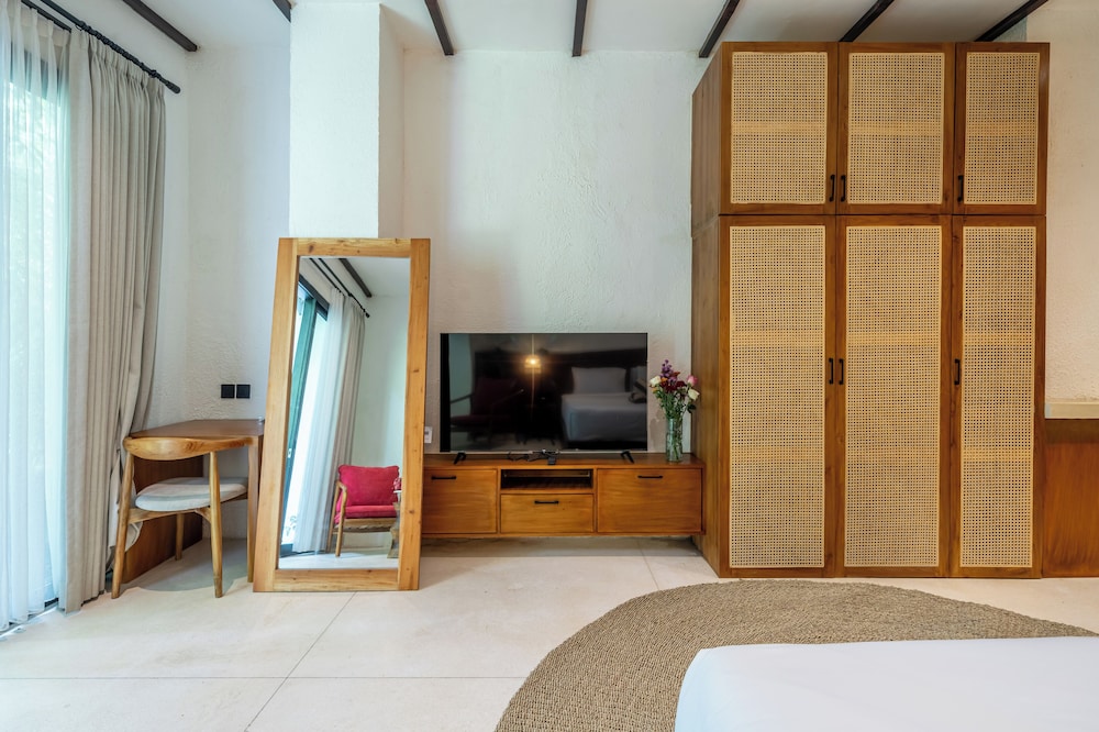 Sacred Jungle by EVDEkimi Ubud – Modern Villas and Apartments with Kitchens, Pools, & Personalized Concierge Service