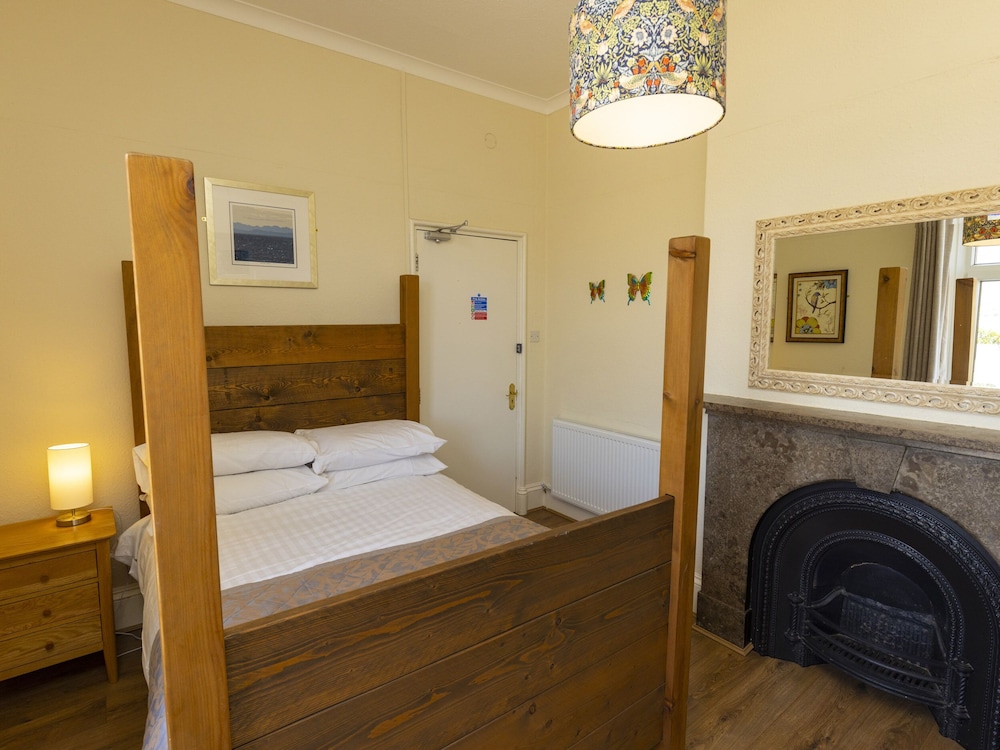 Roa Island House