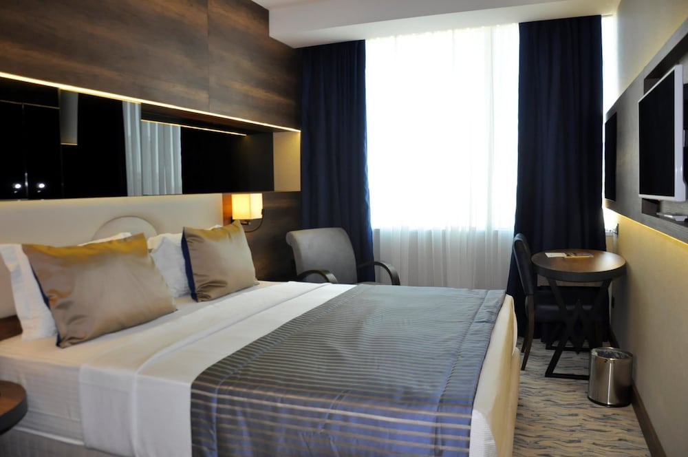Ramada by Wyndham Mersin - Image 83