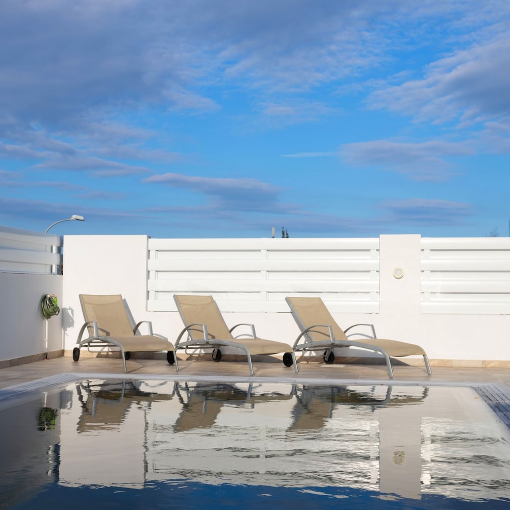 Villa Ioli Green Bay