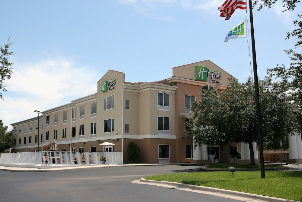 Hotel Holiday Inn Express & Suites Brooksville West By Ihg
