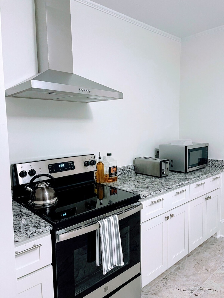 Walk to Duke Campus 3 Bedroom in Trinity Park