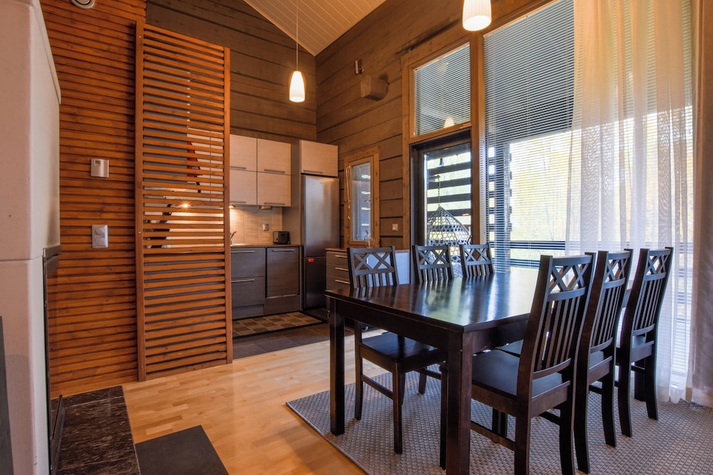 Comfy Cabin in Tahko with Hot Tub. Private Sauna