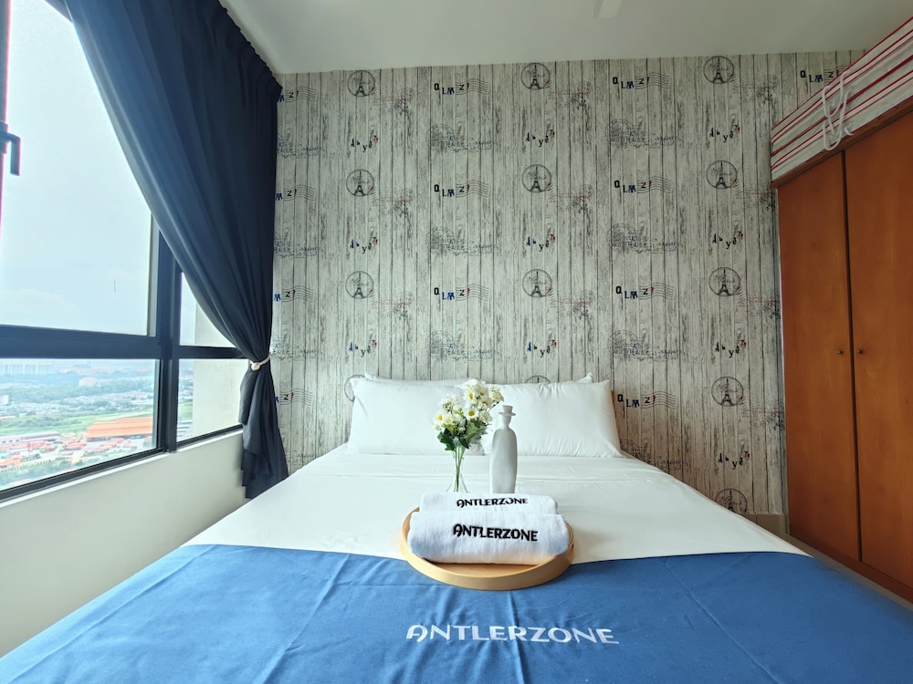 Kempas Dsummit Residences by Antlerzone