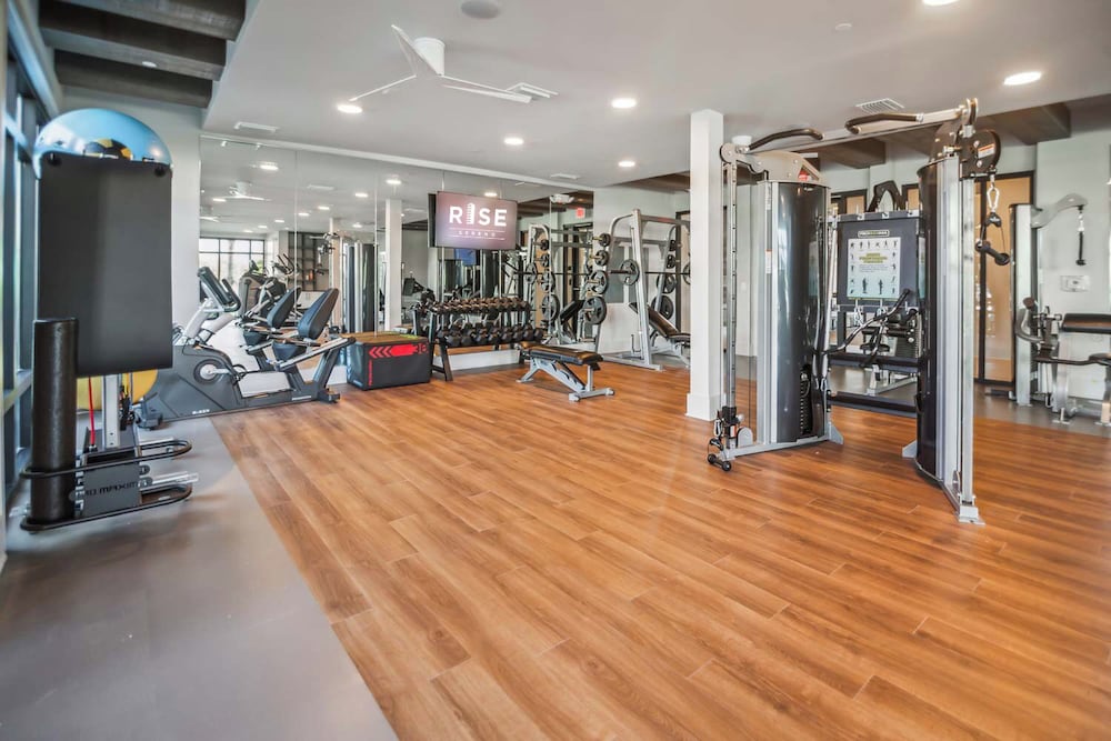 Landing Apartments near Sun City Center and Riverview