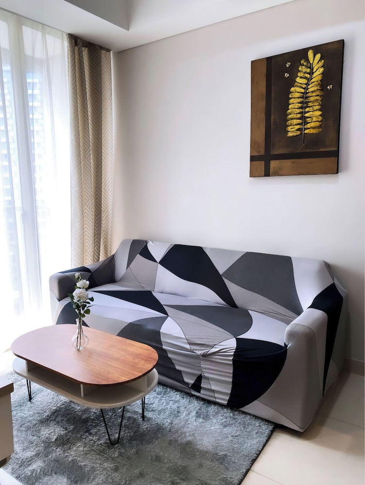 Premium Taman Anggrek Residences