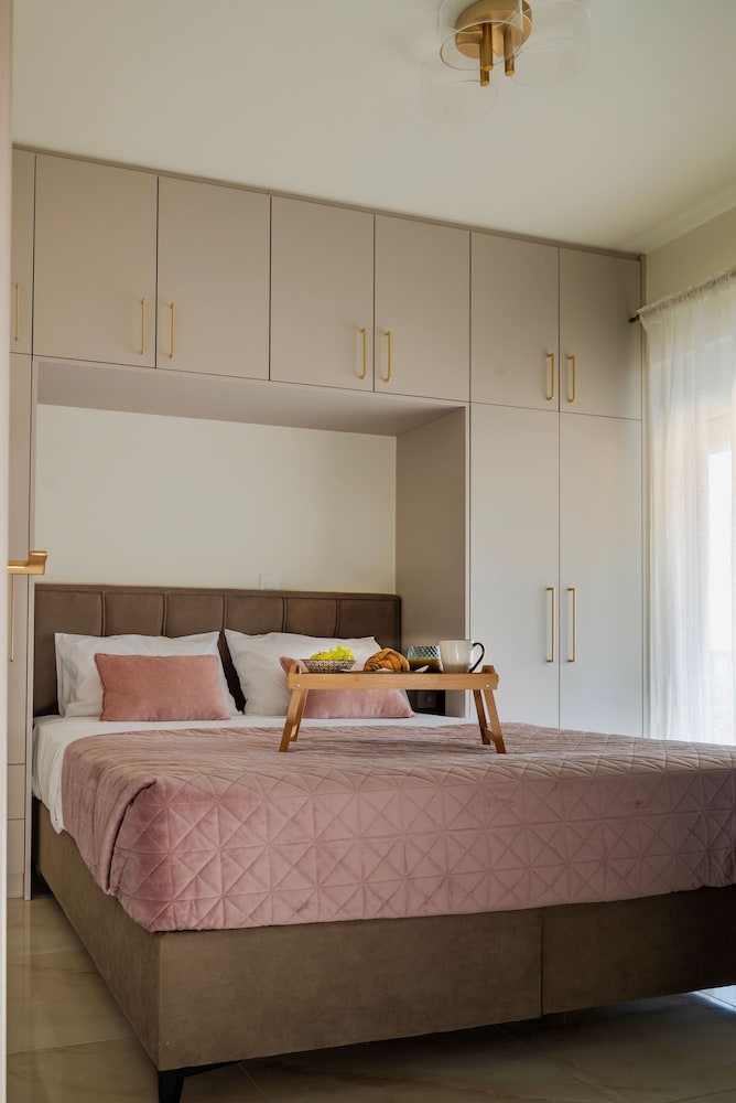 Paradissia Luxe Villa With Private Swimming Pool