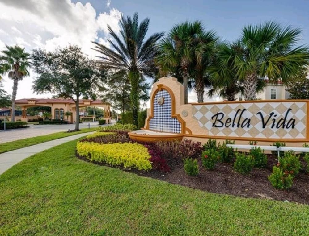 Gated Community, Amazing 4/3 Vacation Home With Private Pool Near Disney!!!