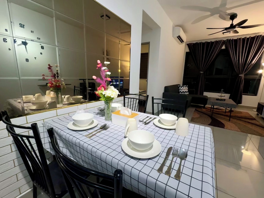 M Vertica KL City by Dynasty