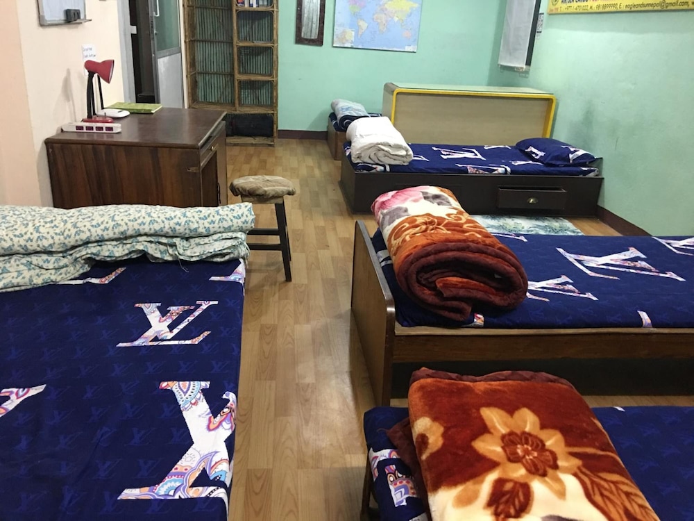Sara's Backpackers Hotel
