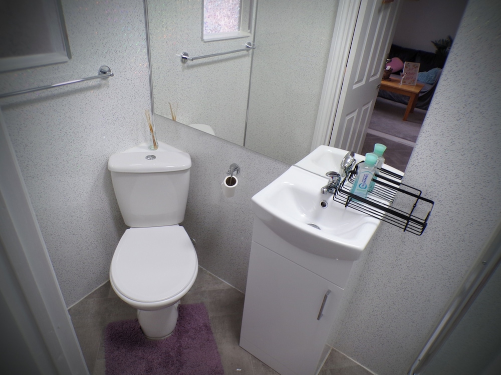 Apartmentsleeps4-west Kensington-petsok-parking