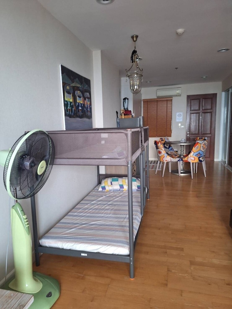 1702 - 2 Bdr Condo With Seaview Boathouse Hua Hin