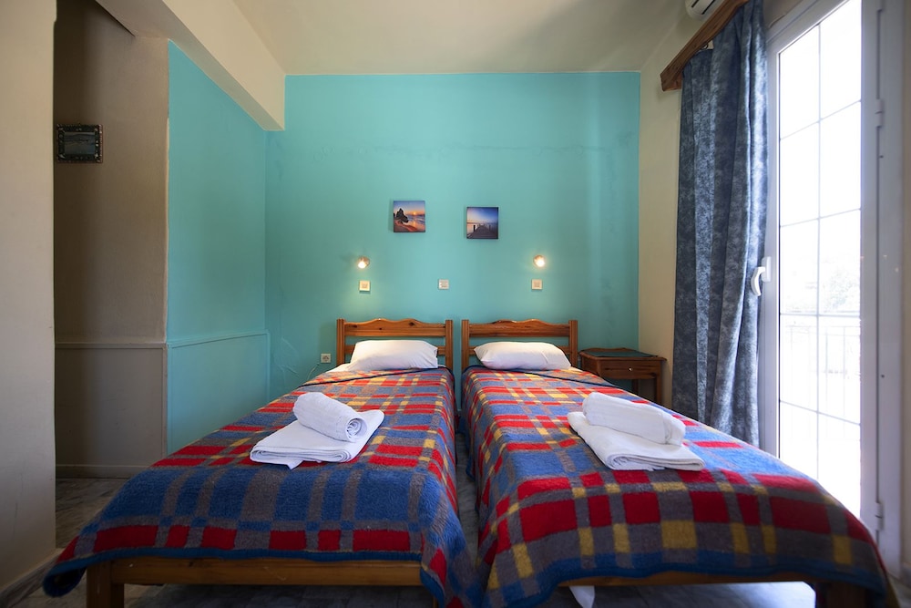 Cleio's Rooms view 2