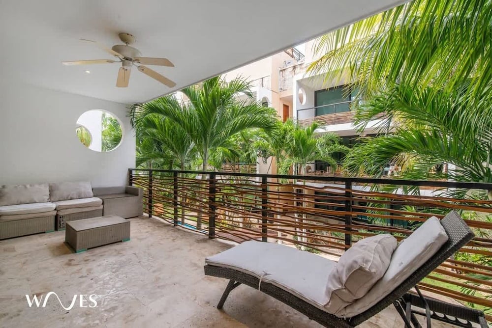2 Br Luminous and Spacious Pool View Apt