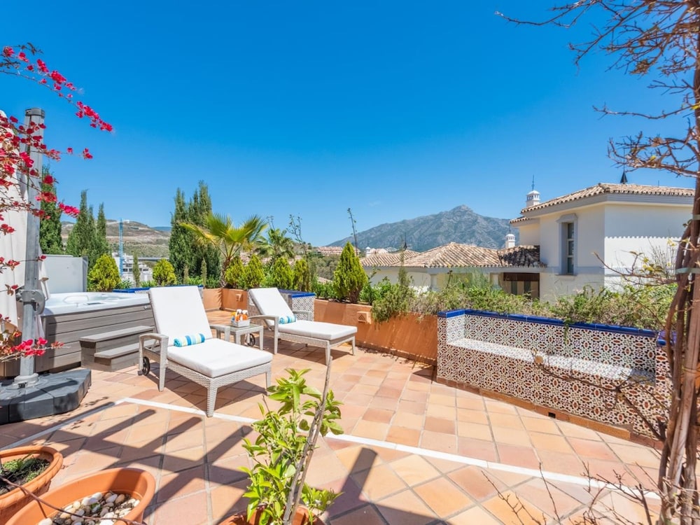 Los Belvederes a Spacious and Luxury Apartment