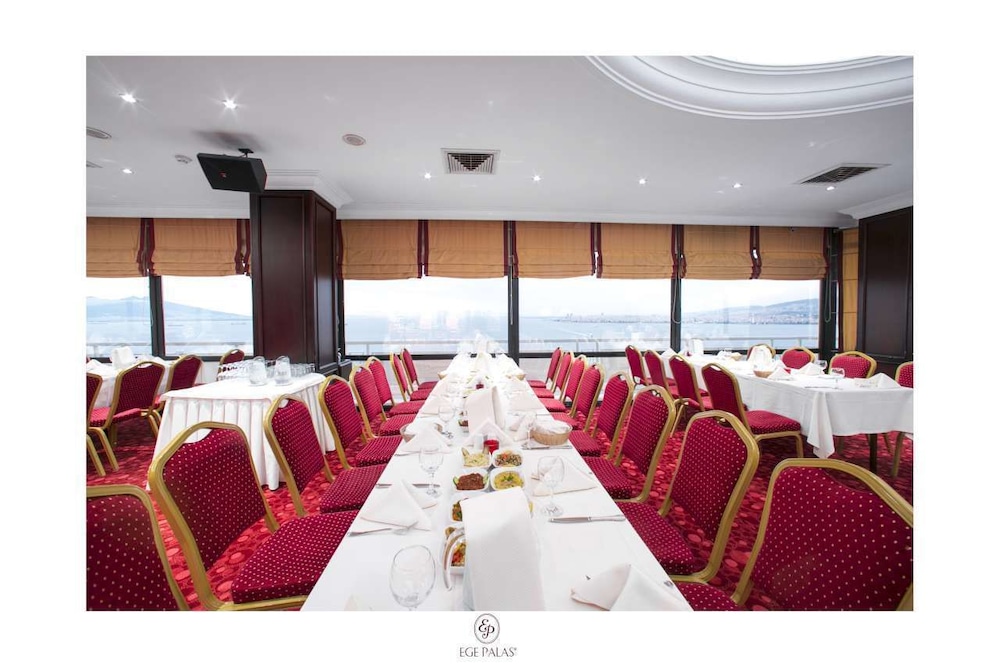 Ege Palas İş Oteli - Image 25