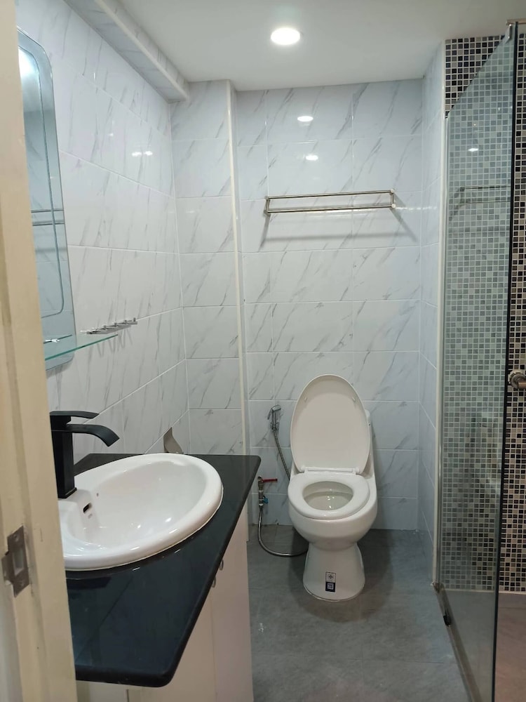 Sombat Condo Seaview 1 Bedroom