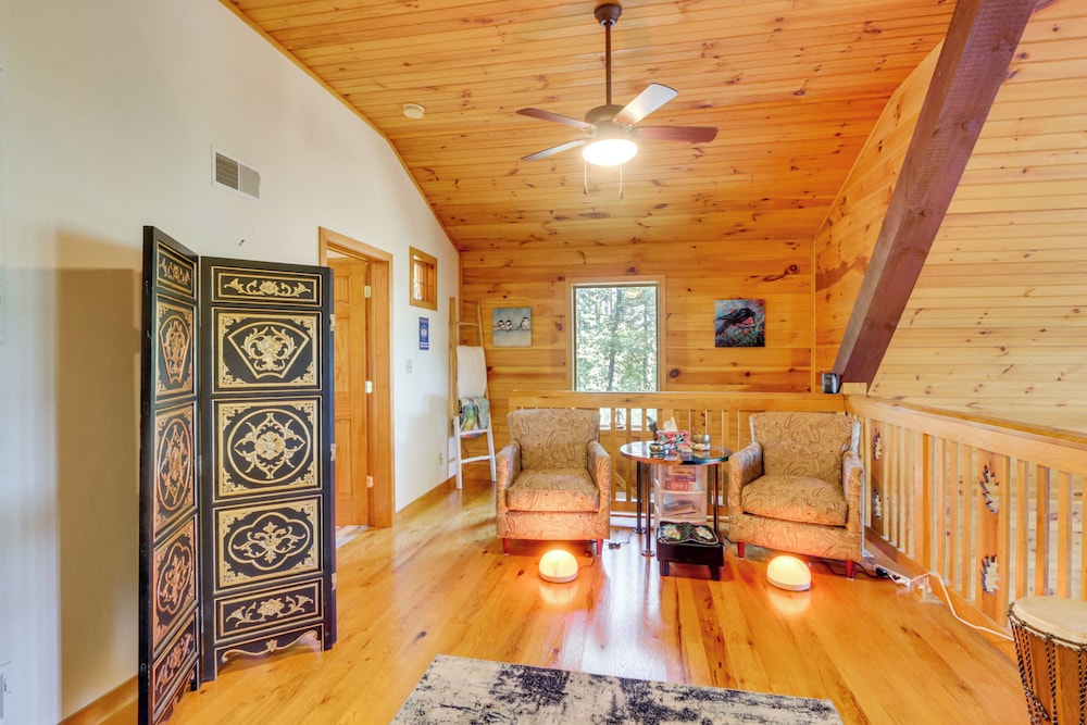 History, Hikes & Fireside Nights: Fayetteville Gem