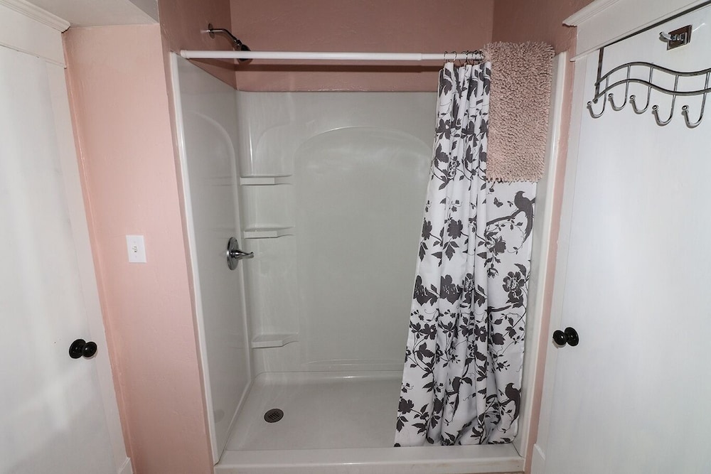 Vintage Parlor 2 Bedroom Home