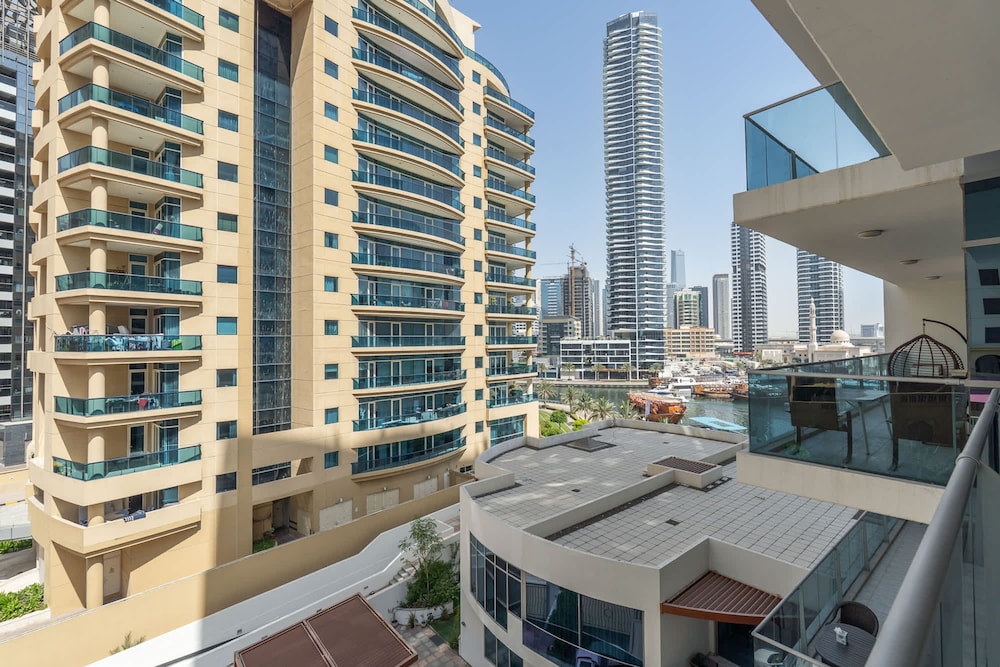 Exceptional and Stunning 1 Bedroom in Dubai Marina