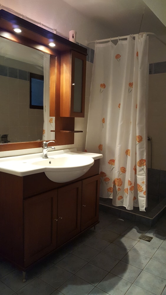 Natalie Apartments