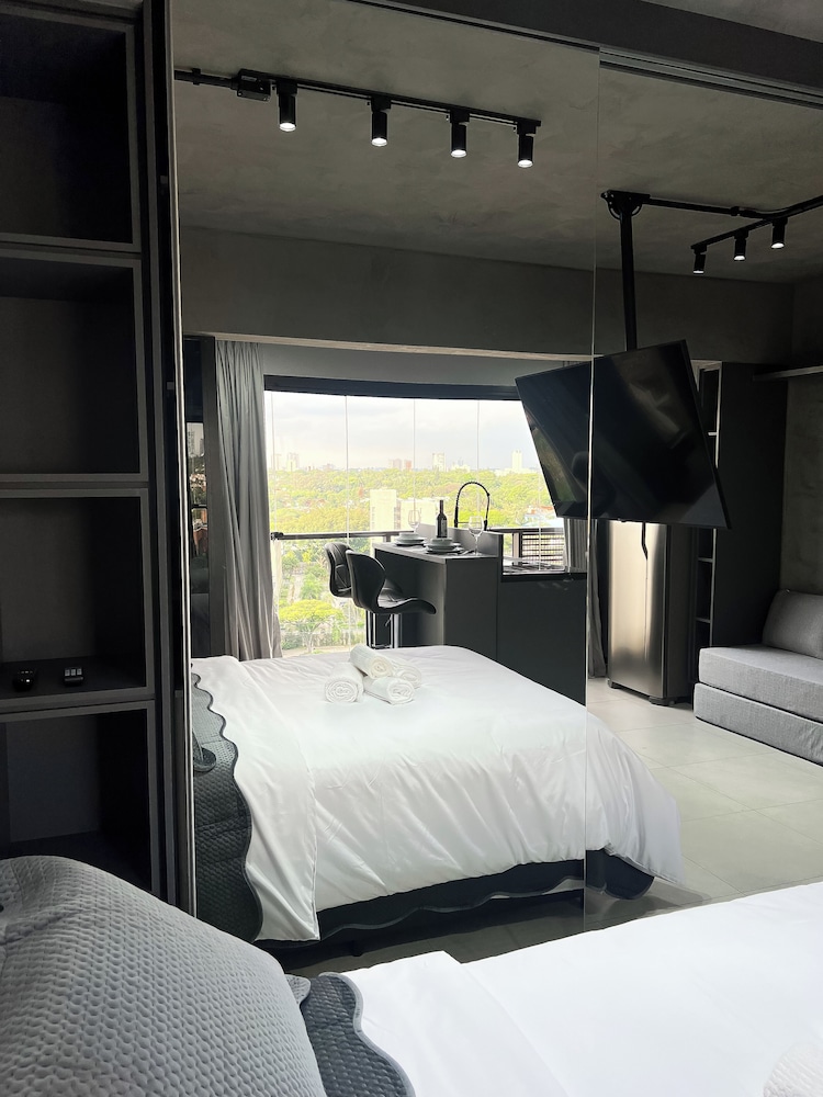 Studio Executivo 230m do metro Brooklin
