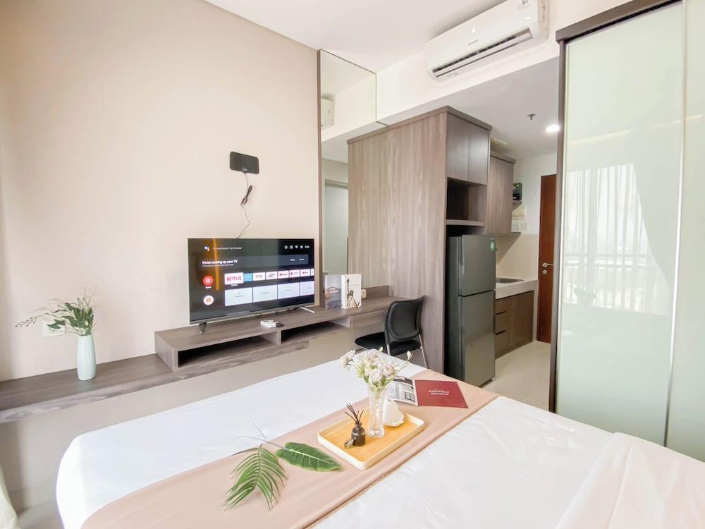 Brand New Studio Apartment at Springwood Residence