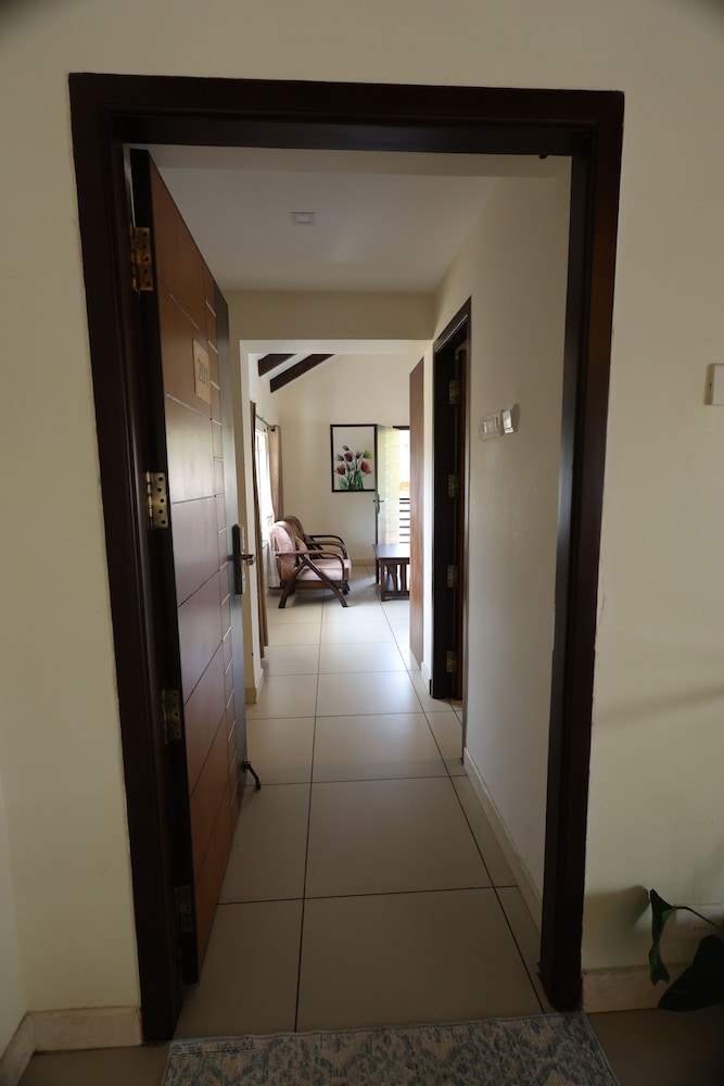 Yercaud Yellow Lake Resorrt and spa view 2