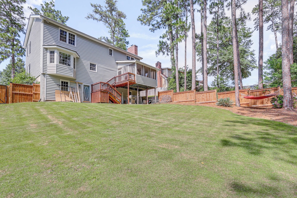 Pool & Tennis Court Access: Home in Warner Robins