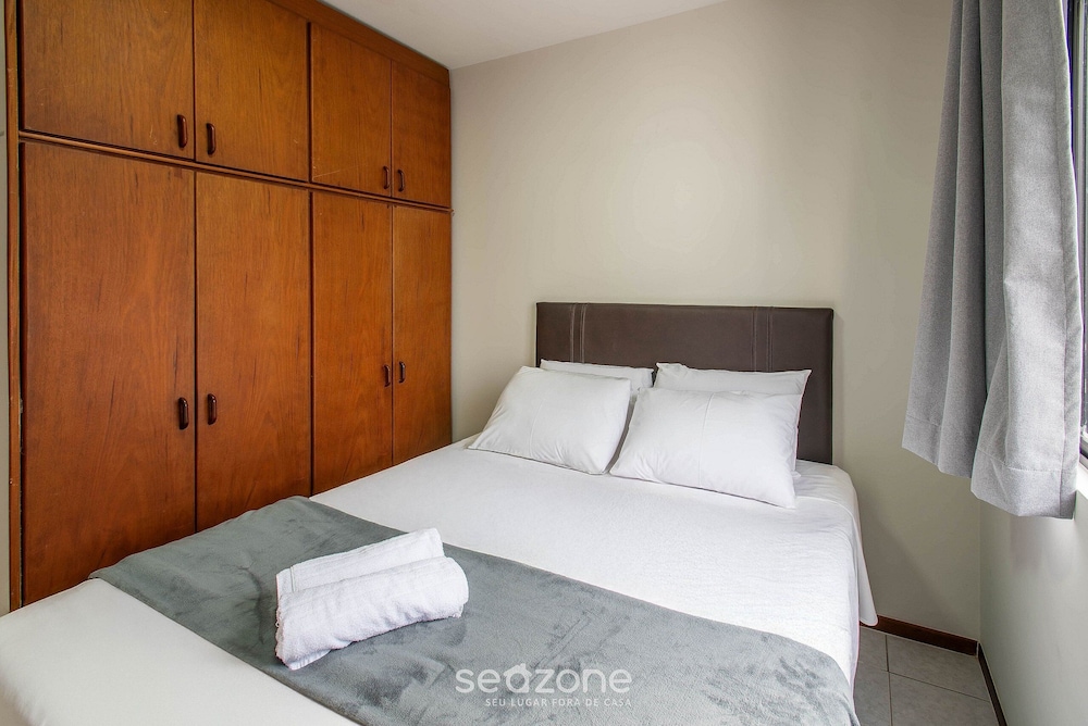 Apartment w/ Barbecue 350m From the Beach Ilh0503