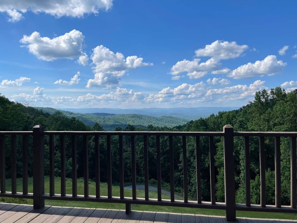 Private Cabin Blue Ridge Views Fireplace