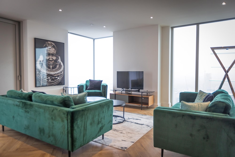 Fabulous City Flat With Views view 3