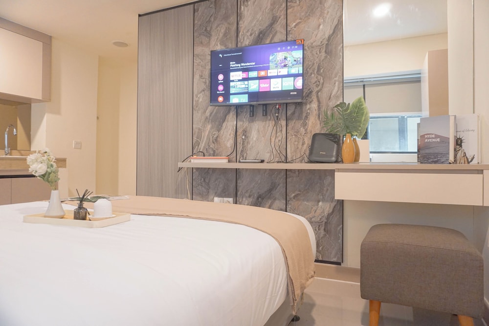 Homey And Minimalist Studio Apartment Meikarta