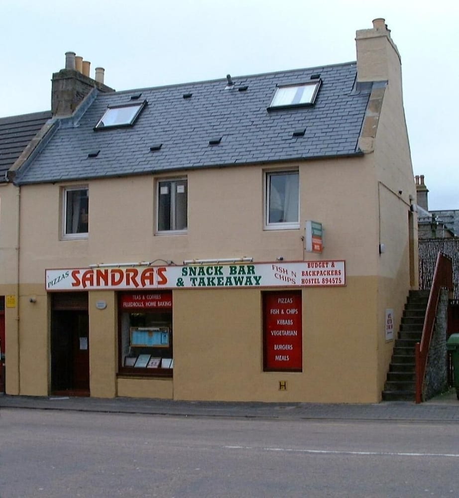 Sandra's Backpackers Hostel
