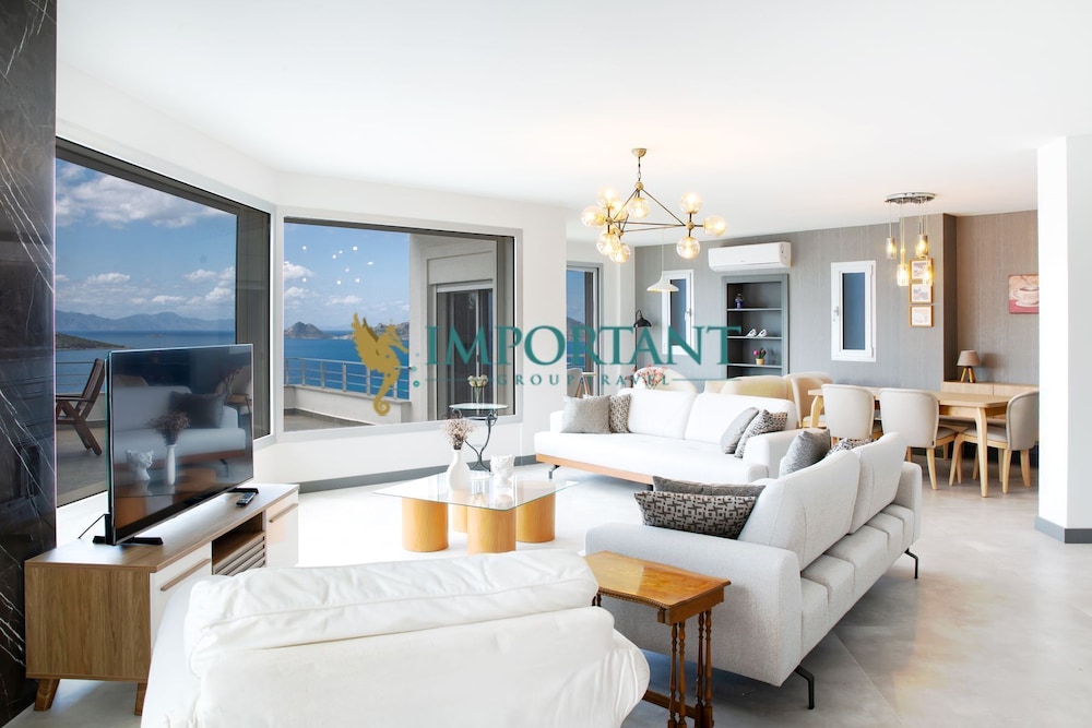 İmportantTravel BD4123 5Bedroomed Villa