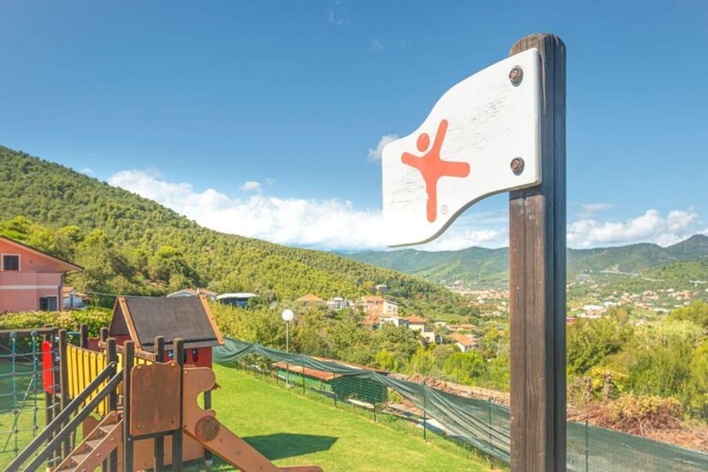 Tourist Resort Villaggio Colombo, Andora