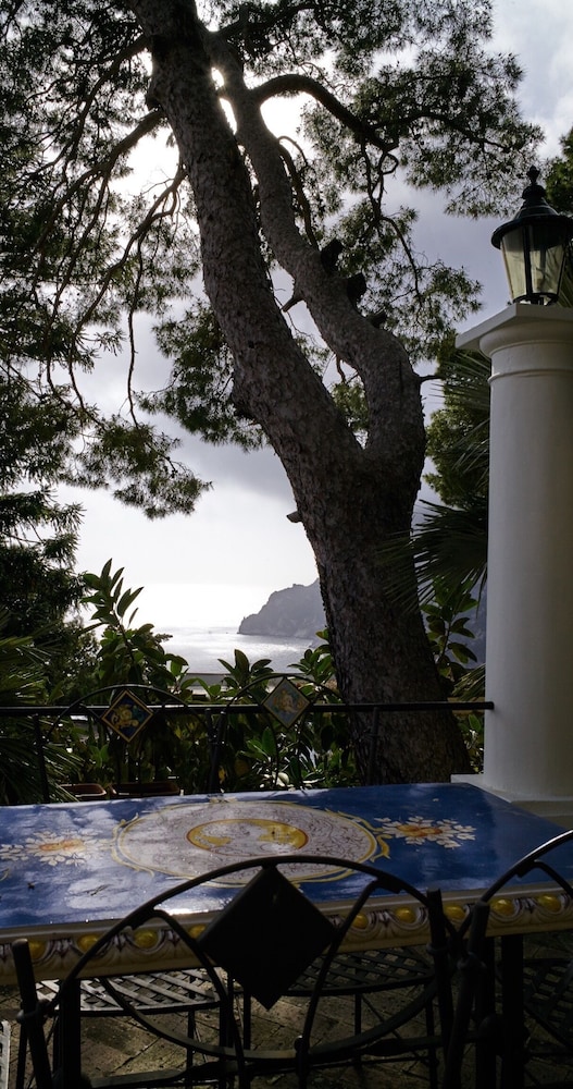 Villacore Capri