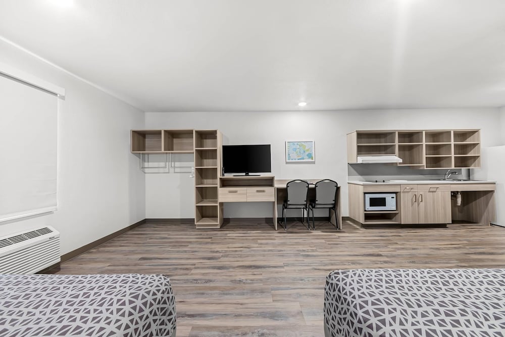 WoodSpring Suites Oak Ridge Knoxville